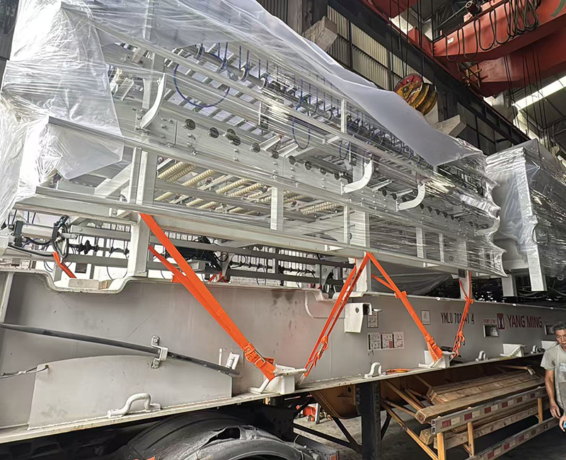 Double edge grinding machine